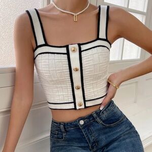 **NWOT SIZE L** Contrast Trim Button Detail Crop Knit Top (Chanel lookalike)